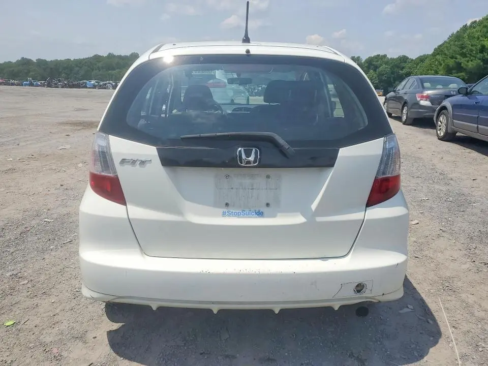2013 HONDA FIT   