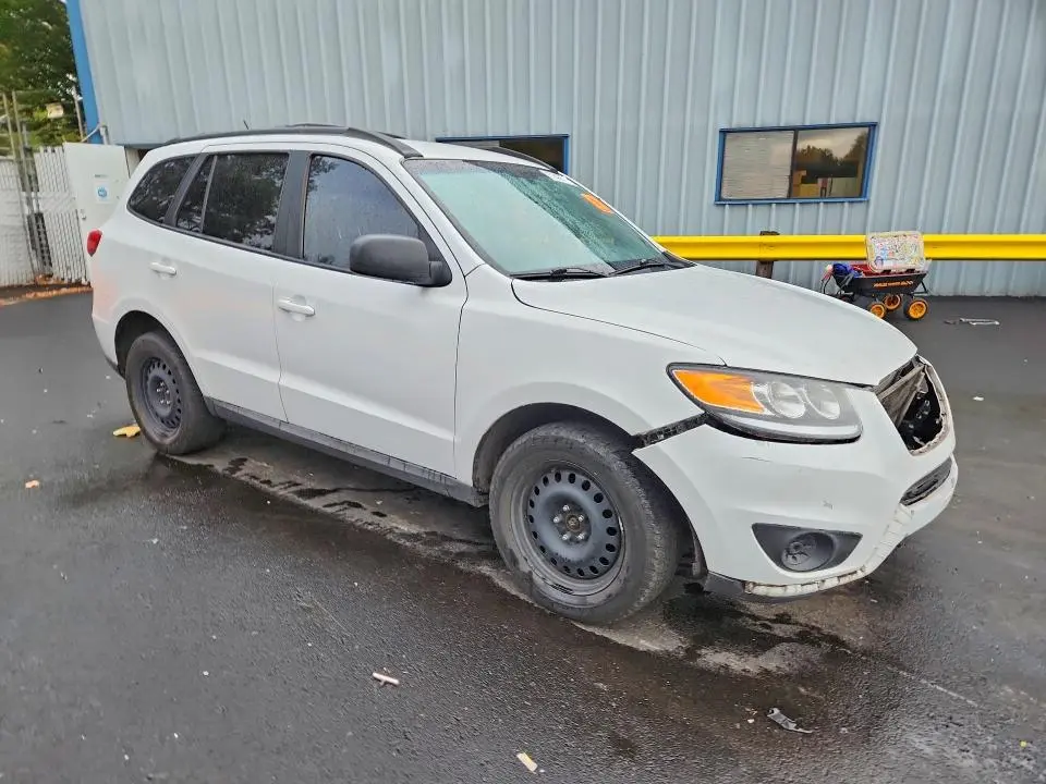 2012 HYUNDAI SANTA FE GLS  