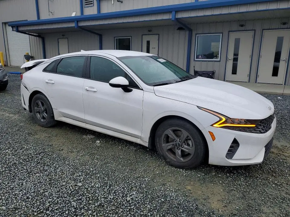 2023 KIA K5 LXS  