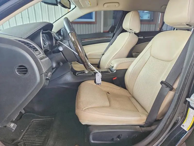 2018 CHRYSLER 300 LIMITED  
