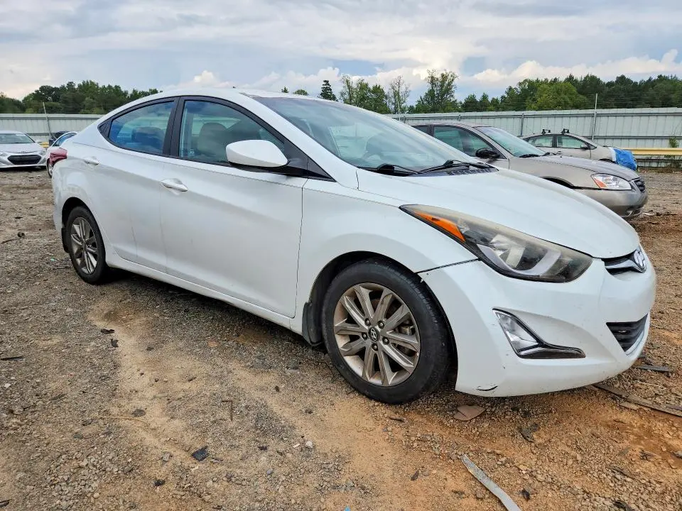 2016 HYUNDAI ELANTRA   