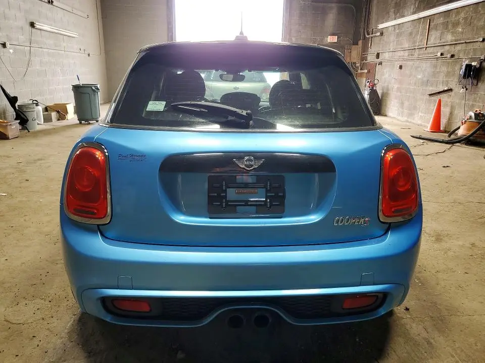 2016 MINI COOPER S  