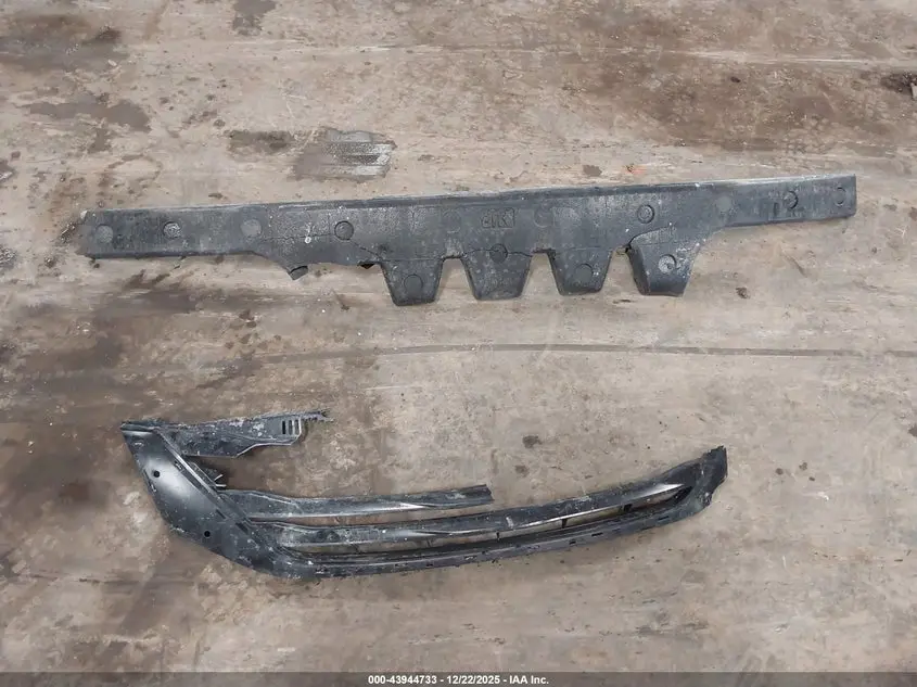 2011 TOYOTA SIENNA LE V6