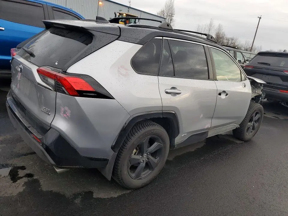 2020 TOYOTA RAV4 XSE  