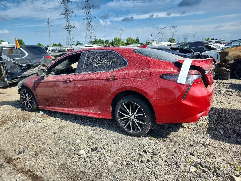 2021 TOYOTA CAMRY SE  
