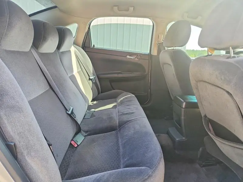2010 CHEVROLET IMPALA LT  