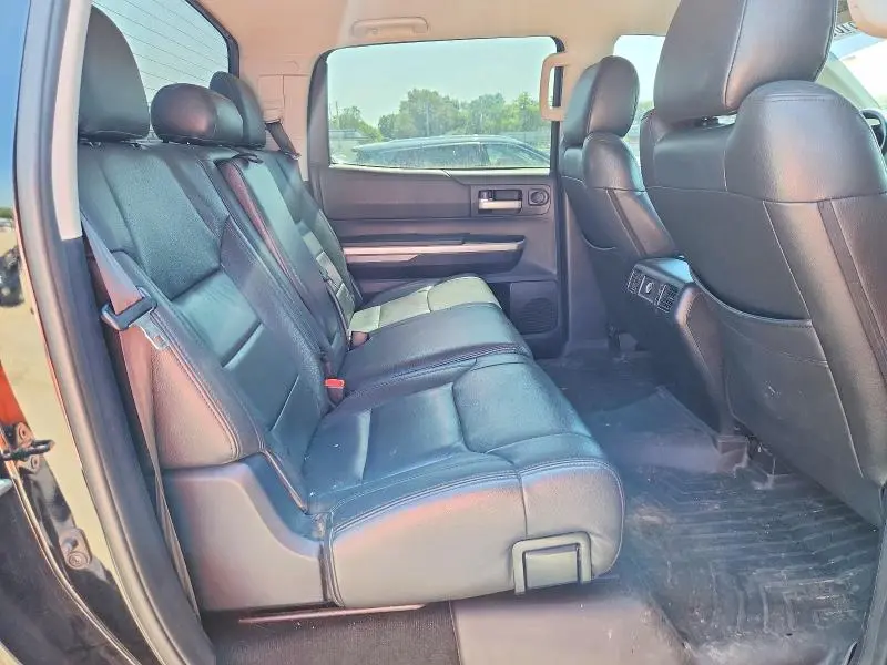 2015 TOYOTA TUNDRA SR5  