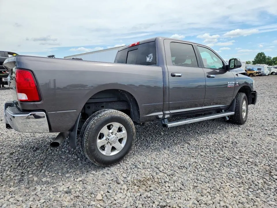 2015 RAM 2500 SLT  
