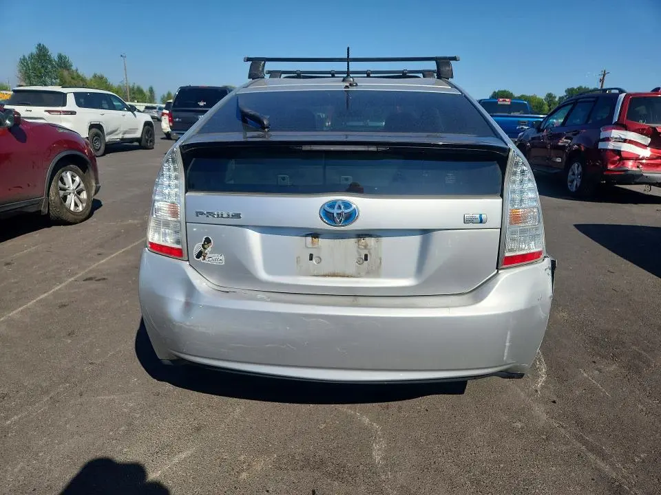 2011 TOYOTA PRIUS TWO  