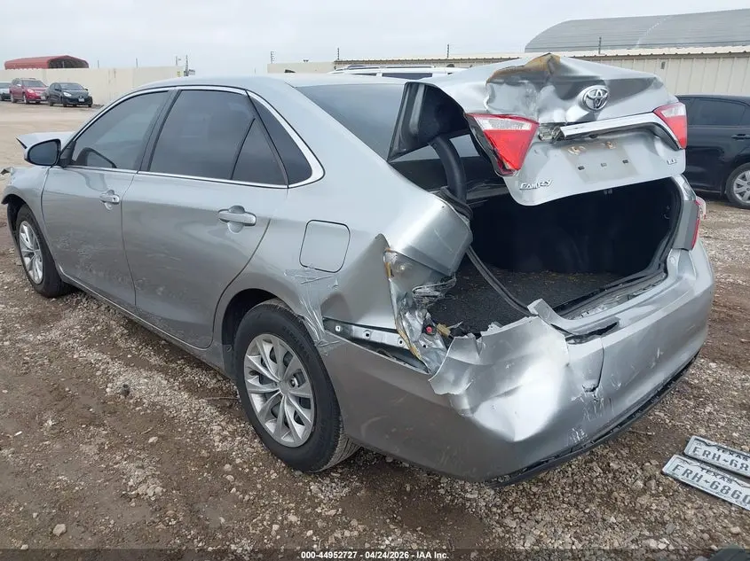 2015 TOYOTA CAMRY LE