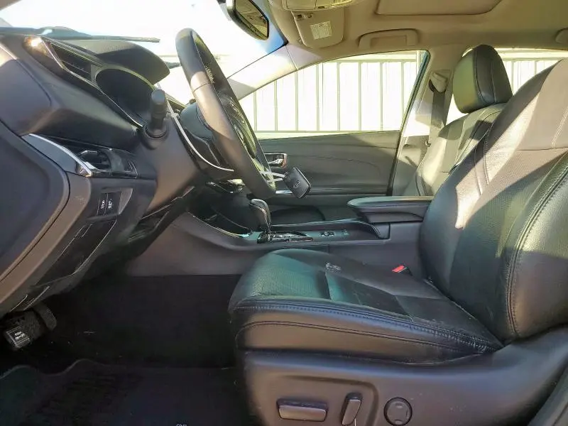 2015 TOYOTA AVALON XLE  