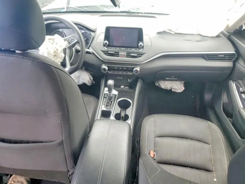 2021 NISSAN ALTIMA SV  