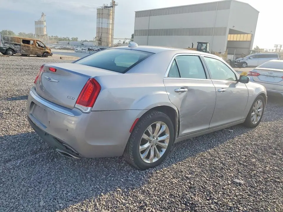 2018 CHRYSLER 300 LIMITED  