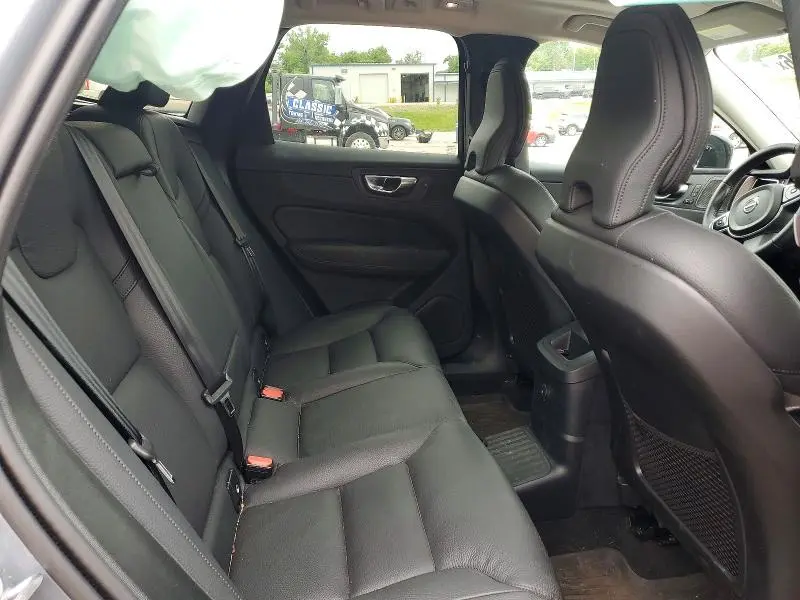 2024 VOLVO XC60 PLUS  