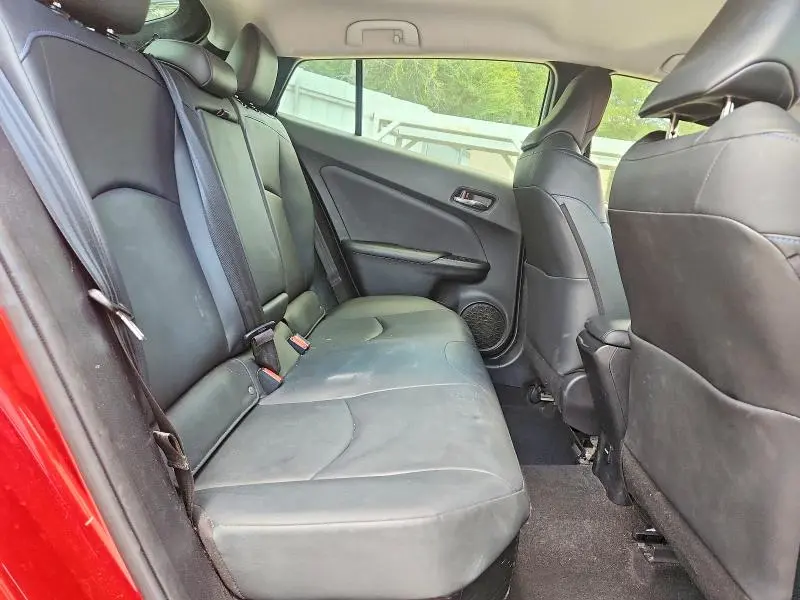 2017 TOYOTA PRIUS THREE TOURING  