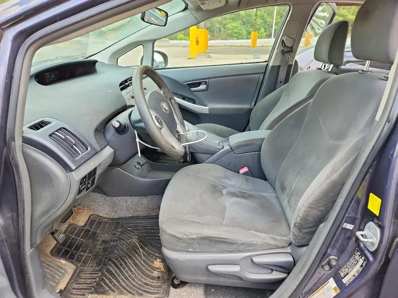 2011 TOYOTA PRIUS TWO  