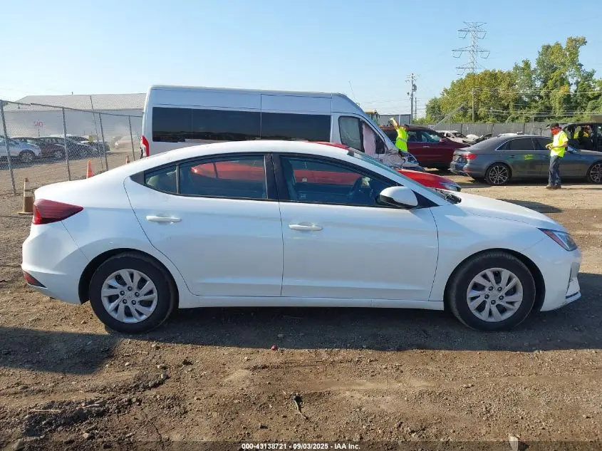 2019 HYUNDAI ELANTRA SE