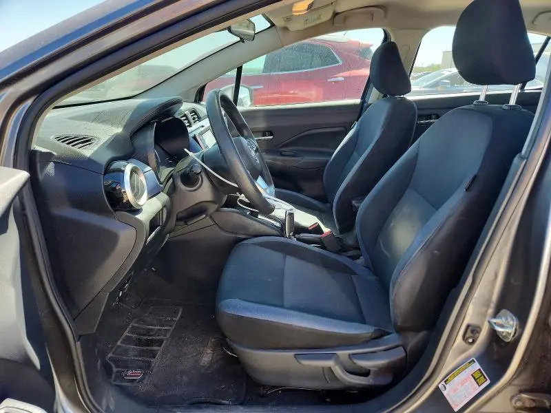 2023 NISSAN VERSA SV  