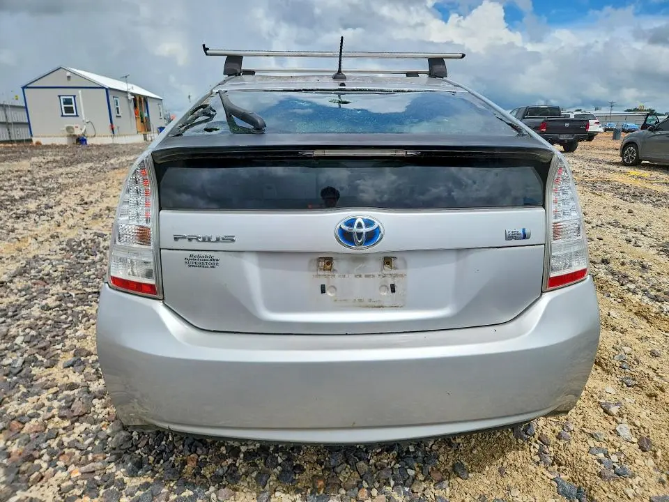 2011 TOYOTA PRIUS TWO  