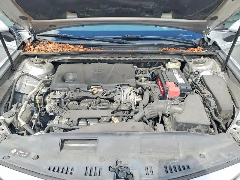 2018 TOYOTA CAMRY SE  