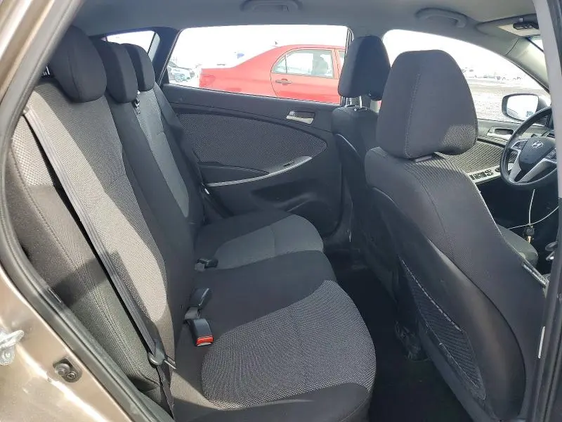 2013 HYUNDAI ACCENT GS  