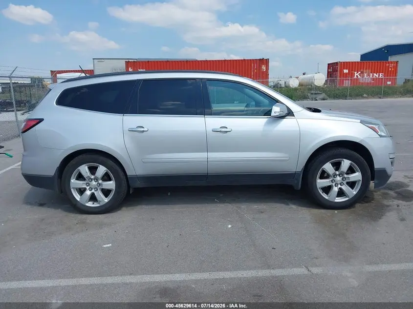 2016 CHEVROLET TRAVERSE LT