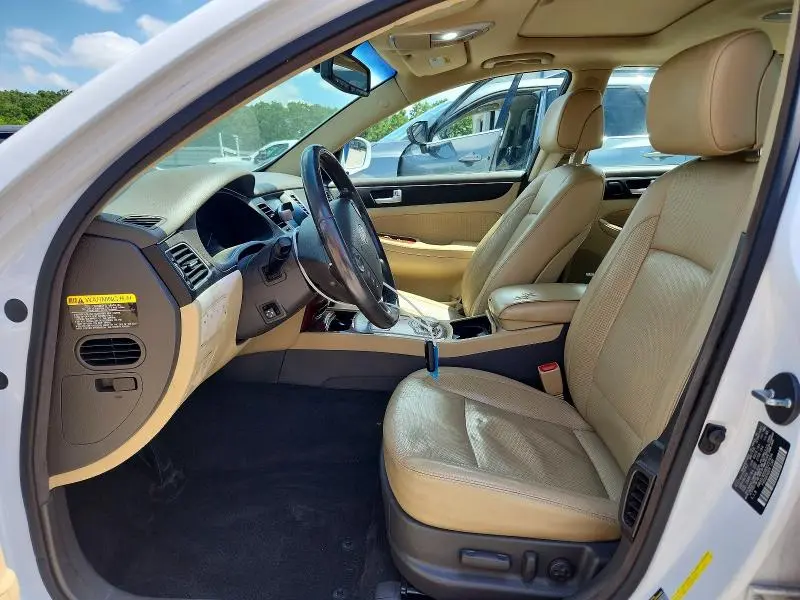2013 HYUNDAI GENESIS 3.8L  