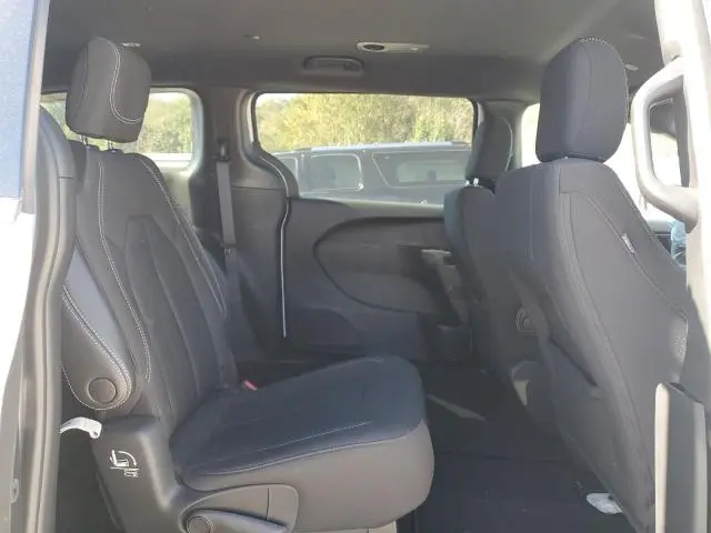 2023 CHRYSLER PACIFICA TOURING  