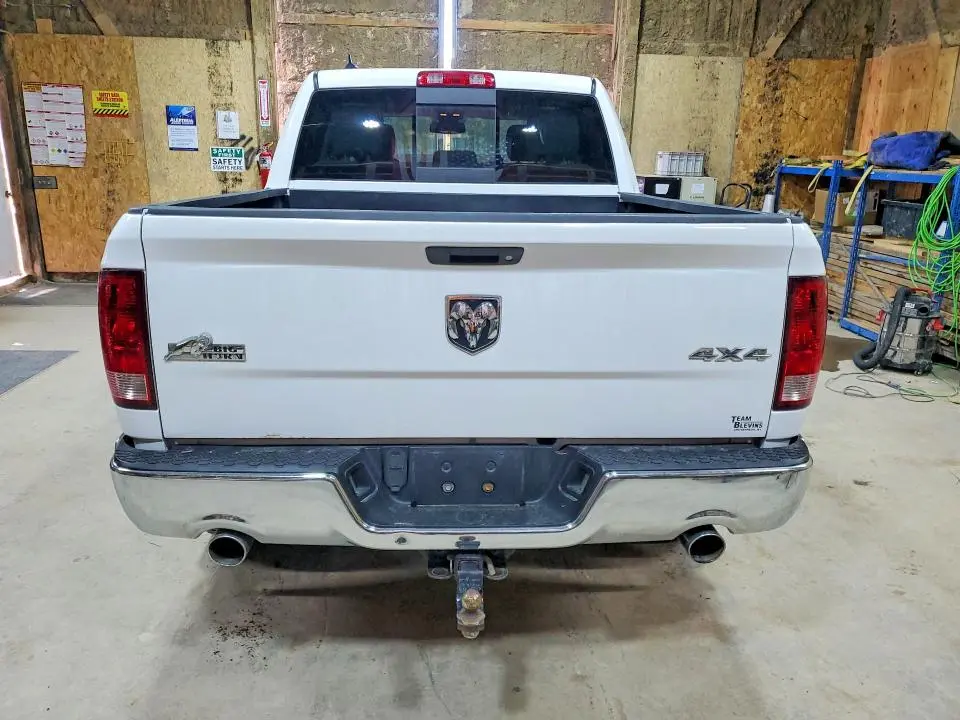 2014 RAM 1500 SLT  