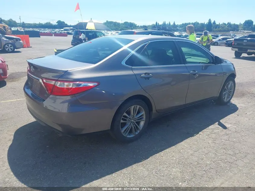 2017 TOYOTA CAMRY SE
