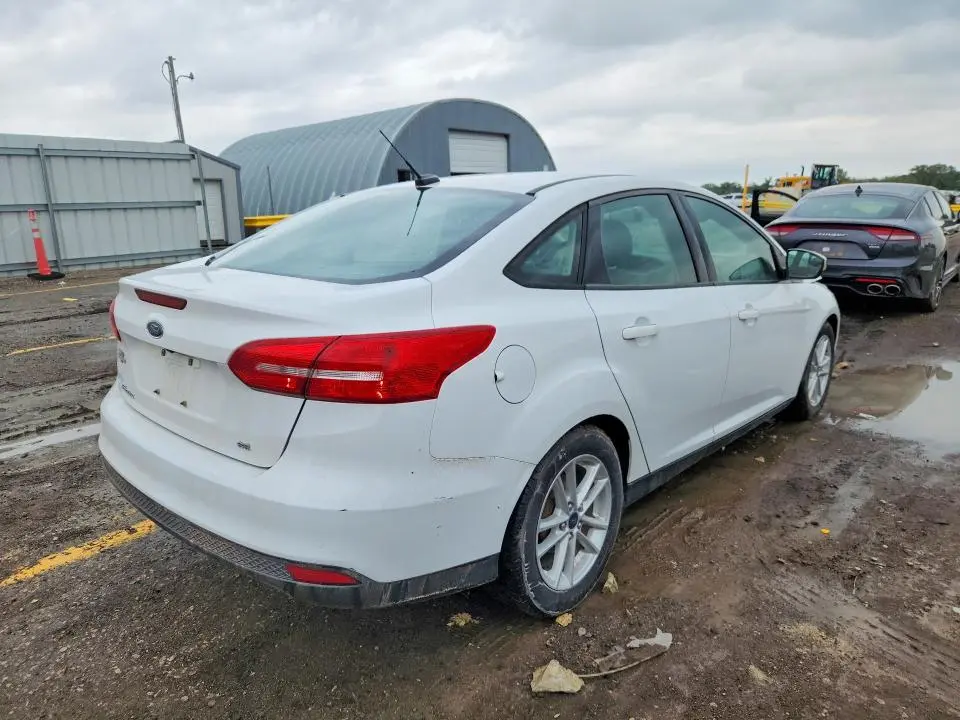 2017 FORD FOCUS SE  