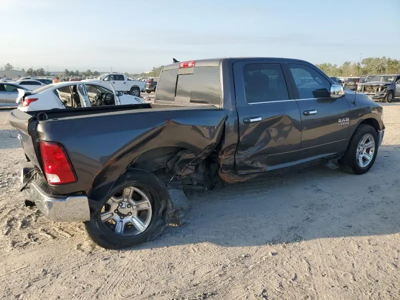 2017 RAM 1500 SLT