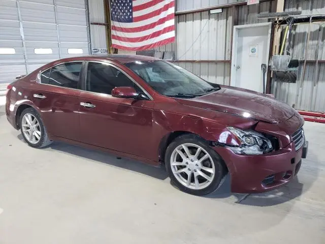2010 NISSAN MAXIMA S  