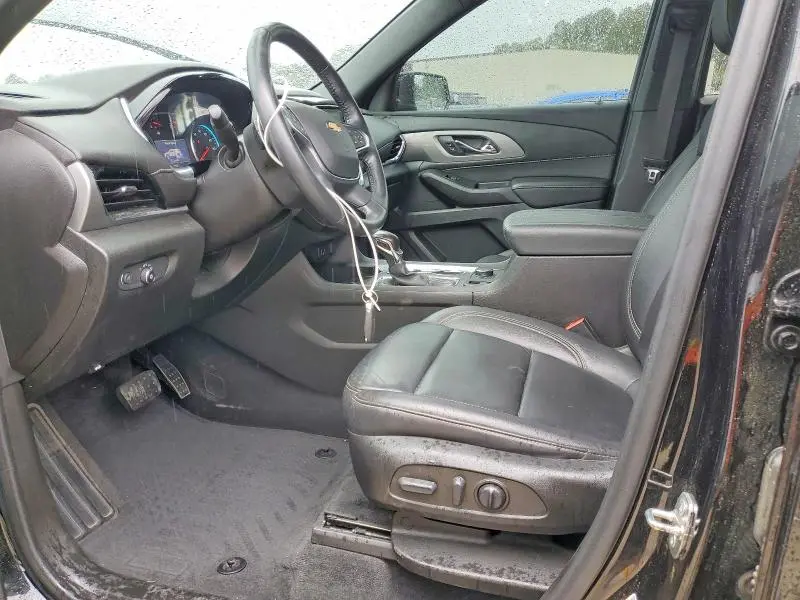 2022 CHEVROLET TRAVERSE LT  