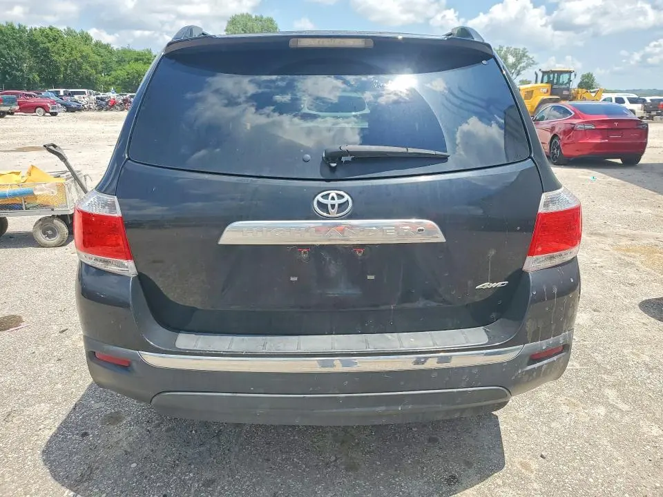 2013 TOYOTA HIGHLANDER PLUS  