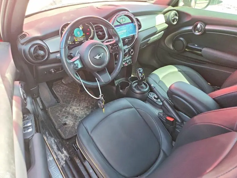 2024 MINI COOPER   
