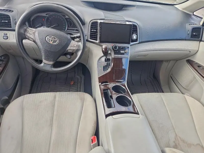 2012 TOYOTA VENZA LE  