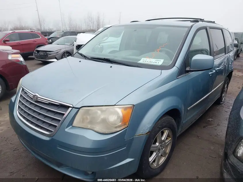 2010 CHRYSLER TOWN & COUNTRY TOURING