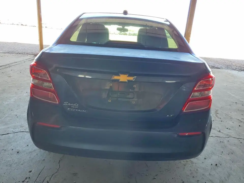 2019 CHEVROLET SONIC LT  