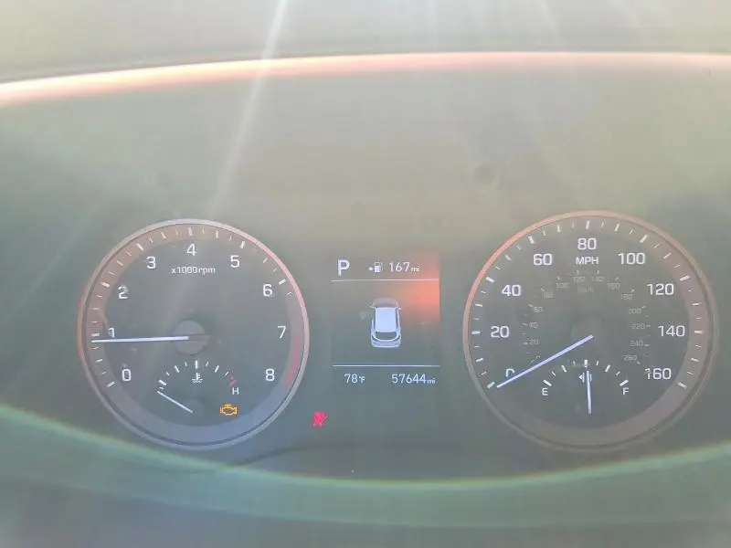 2021 HYUNDAI TUCSON SE  