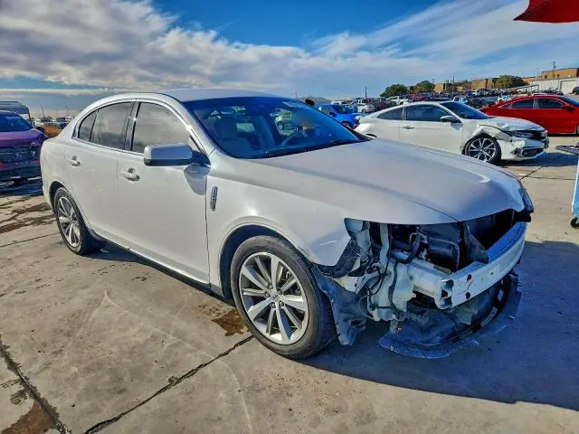 2011 LINCOLN MKS   
