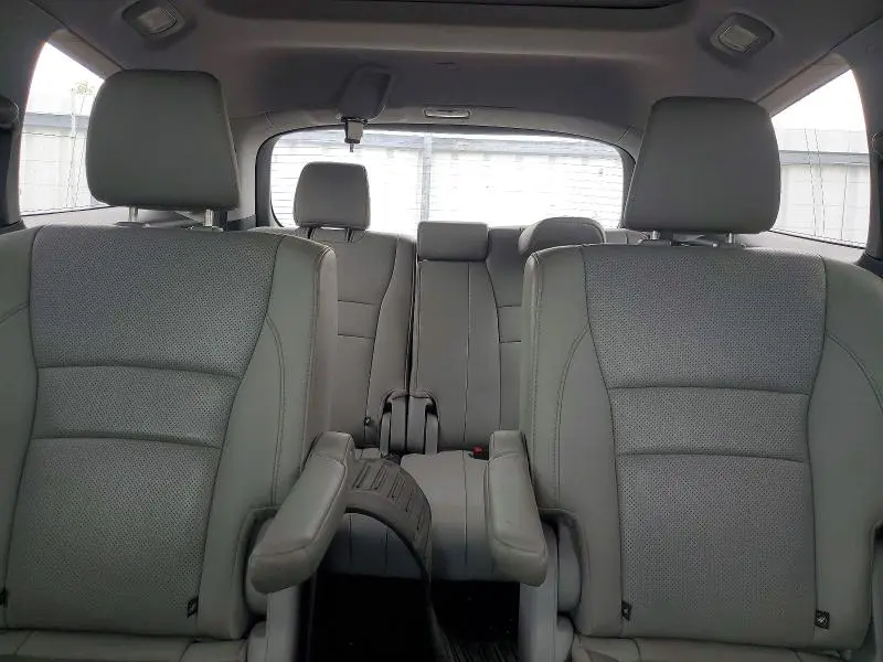 2016 HONDA PILOT ELITE  