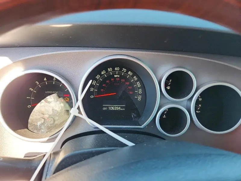 2011 TOYOTA SEQUOIA PLATINUM  