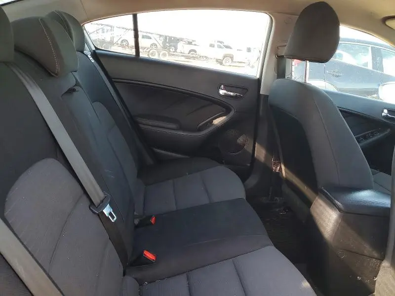 2015 KIA FORTE LX  