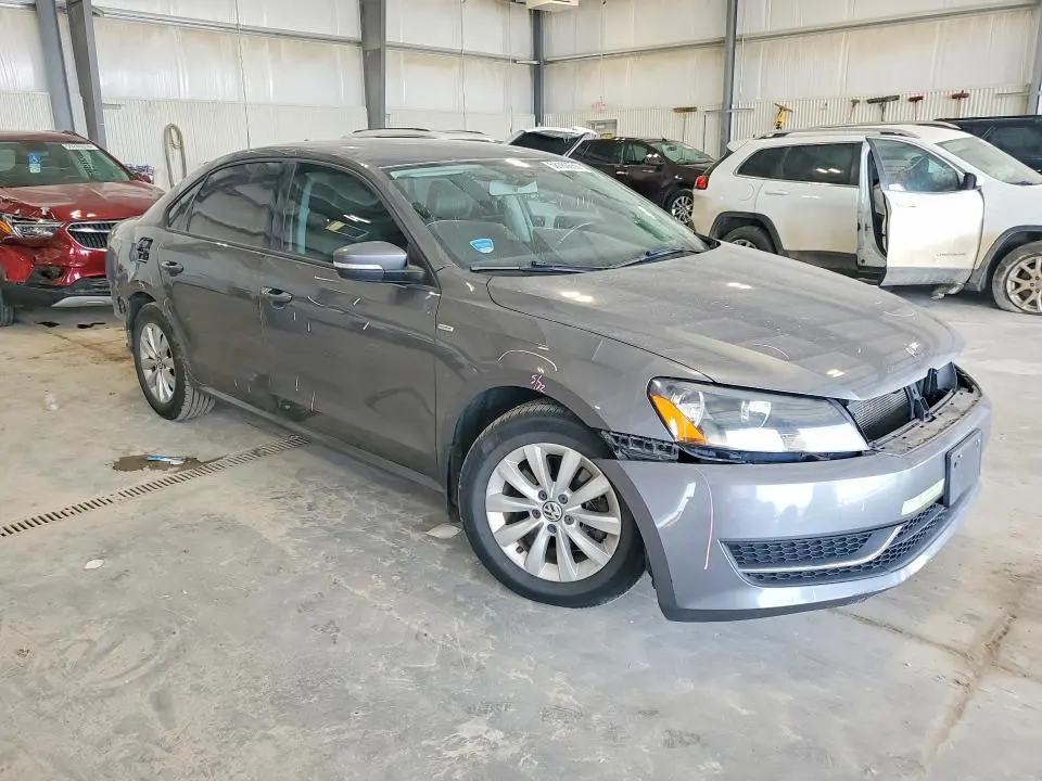 2014 VOLKSWAGEN PASSAT S  