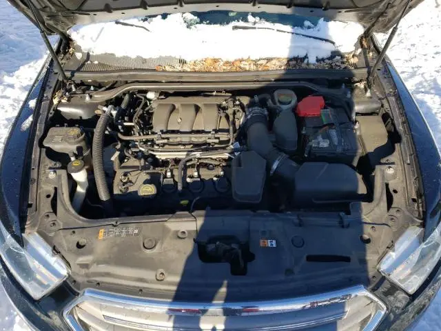 2016 FORD TAURUS SE