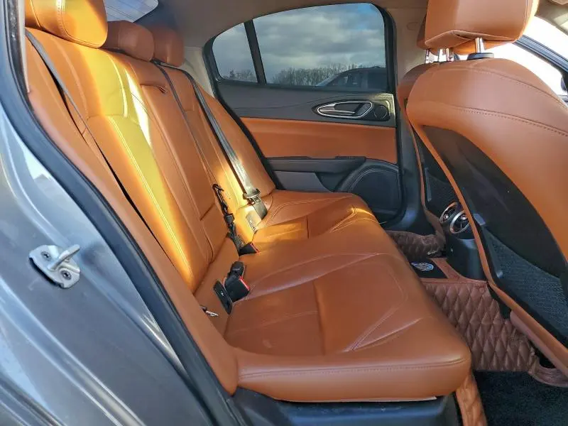 2017 ALFA ROMEO GIULIA   