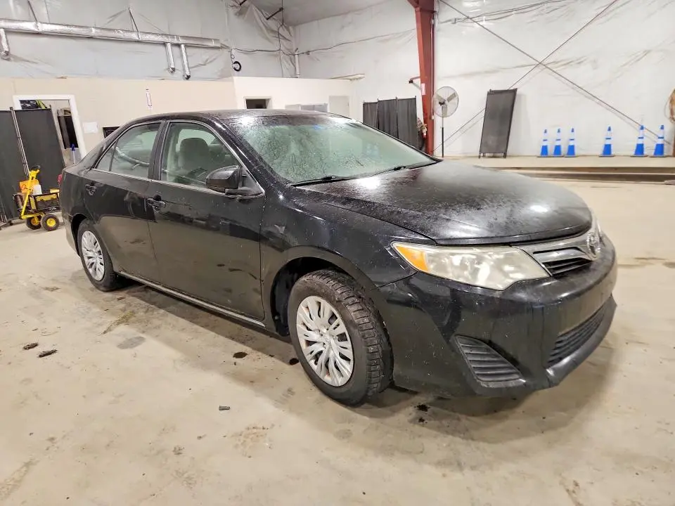 2012 TOYOTA CAMRY LE  