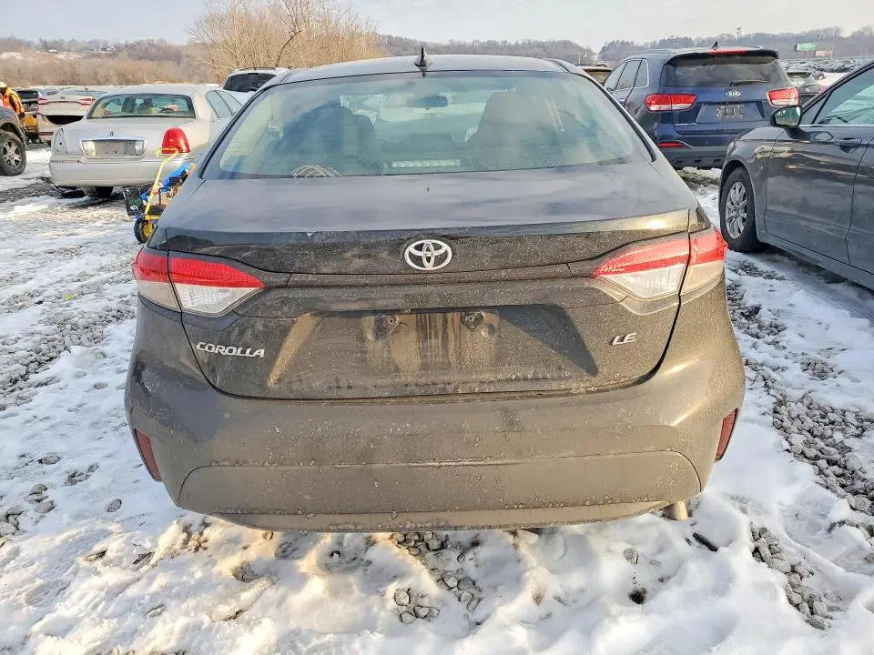 2021 TOYOTA COROLLA LE  