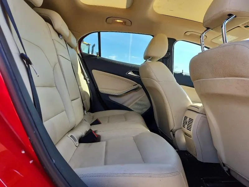 2015 MERCEDES-BENZ GLA 250 4MATIC  